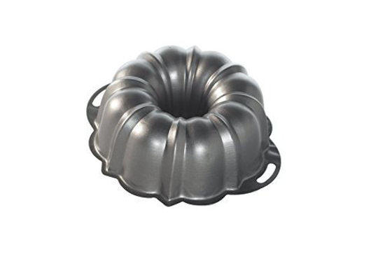 Picture of Nordic Ware ProForm Bundt Pan with Handles, 12 Cup, standart