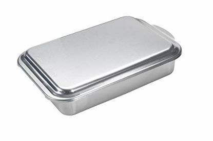 Picture of Nordic Ware Classic Metal 9x13 Covered Cake Pan