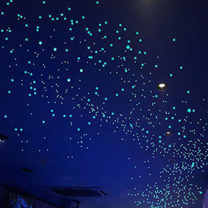 Picture of Glow in The Dark Stars Decals Decor for Ceiling 633 Pcs Realistic 3D Stickers Starry Sky Shining Decoration Perfect for Kids Bedroom Bedding Room Gifts