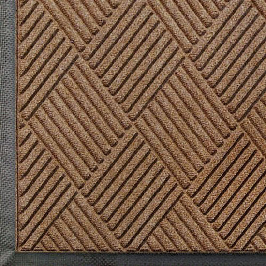 https://www.getuscart.com/images/thumbs/0535720_waterhog-diamond-commercial-grade-entrance-mat-with-rubber-border-indooroutdoor-quick-drying-stain-r_550.jpeg