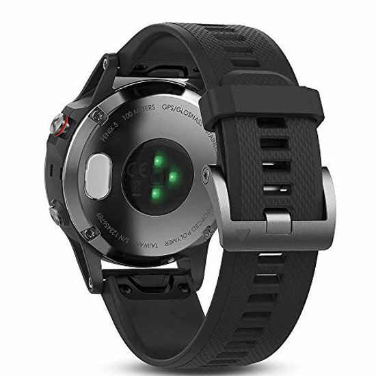 Garmin vivoactive 3 on sale vs fenix 5