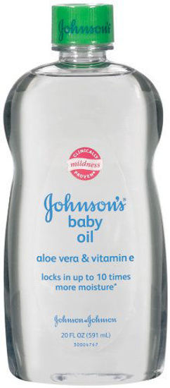 Picture of Johnson's Baby Oil, Aloe Vera and Vitamin E, 20 Ounce (Pack of 2)