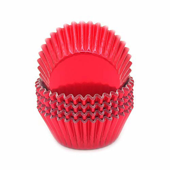 https://www.getuscart.com/images/thumbs/0810338_mombake-standard-red-foil-cupcake-liners-muffin-baking-cups-for-party-and-more-100-count_550.jpeg