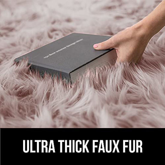 GetUSCart Gorilla Grip Thick Fluffy Faux Fur Washable Rug, Shag Carpet