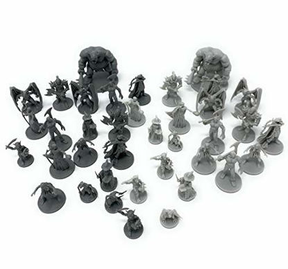 7pc Orphanage Set - 28mm 32mm DnD Miniature, Dungeons and Dragons Mini