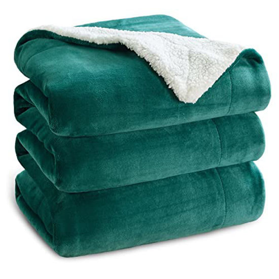 Picture of Bedsure Sherpa Fleece Bed Blankets Queen Size - Dark Green Emerald Green Hunter Green Forest Green Thick Fuzzy Warm Soft Large Queen Blanket for Bed, 90x90 Inches