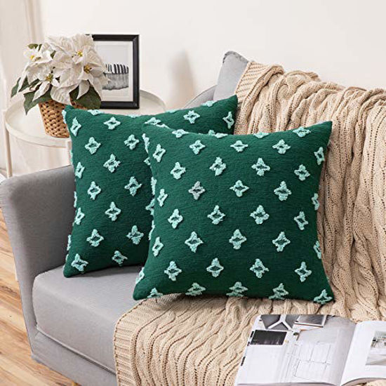 https://www.getuscart.com/images/thumbs/0921647_miulee-set-of-2-christmas-decorative-throw-pillow-covers-rhombic-jacquard-pillowcase-soft-square-cus_550.jpeg
