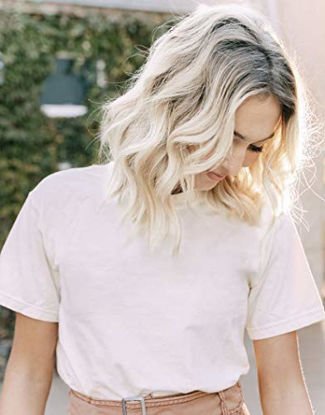 Picture of FESHFEN Ombre Short Wigs Pastel Wavy Bob Wig 14 inch Synthetic Shoulder Length Wig for Women Natural Looking Heat Resistant Wig Extensions