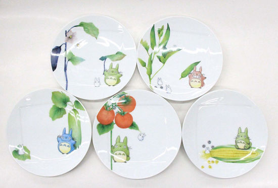 Picture of Noritake x Studio Ghibli Neighbor Totoro 6.1 Inches Diameter Appetizer Plates Set of 5 Vegetable Series VF9931A1704-15