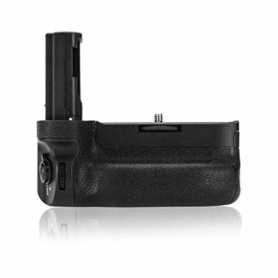 Picture of Green Extreme VG-C3EM Battery Grip for Sony A9, A7 III, and A7R III