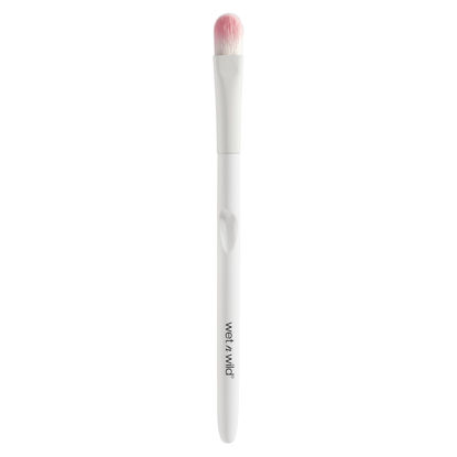 Picture of Wet n Wild Eyeshadow Brush, Large Makeup Blending Brush, Precise Application, Fluffy Fibers, Ergonomic Handle