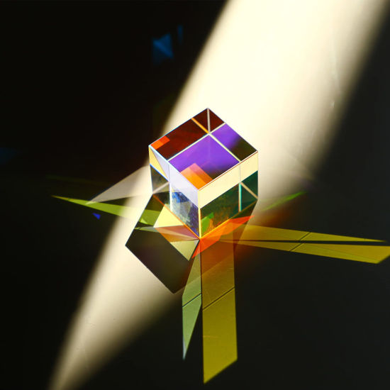 Picture of Mini K9 Crystal Glass Prism Cube,Optical Glass RGB Dispersion Prism X-Cube for Physics Teaching Art Decor Photography Props,15 * 15 * 15mm