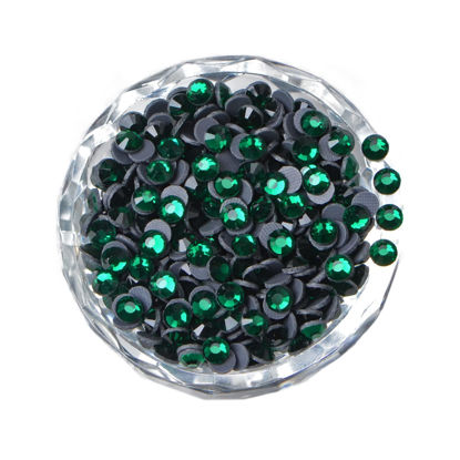 Picture of LPBeads 3000 Pieces SS16 Emerald Hotfix Rhinestones Flatback Round Crystal Glass Rhinestones Gems for Crafts Nail Face Art Clothes Shoes Bags DIY