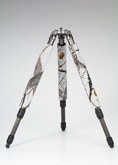 Picture of LensCoat LCG3540LSN LegCoat Gitzo GT3540L/GT3540LS Tripod Leg Covers (Realtree AP Snow)