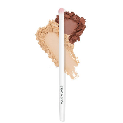 Picture of wet n wild Eye Crease Brush,Flawless Tapered Blending, Soft Synthetic Fibers, Ergonomic Handle for Comfortable Precision Control, Cruelty-Free & Vegan