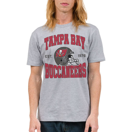 Picture of Junk Food Clothing x NFL - Tampa Bay Buccaneers - Team Helmet - Unisex Adult Short Sleeve Fan T-Shirt for Men and Women - Size X-Large