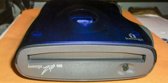 Picture of iOmega Zip Disk Drive 100 Model: 30220101 & Z100USBNC