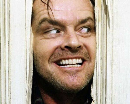 Picture of The Shining Jack Nicholson peers through door "Here's Johnny" scene 8x10 photo