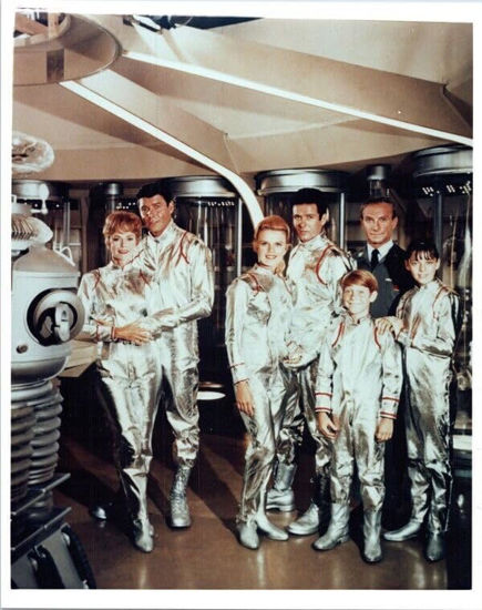 Picture of Lost in Space The Robinson family and Robot inside Jupiter 2 c