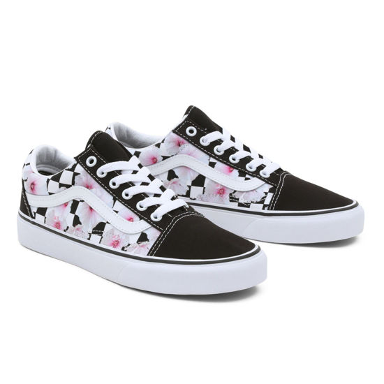 Picture of Vans Men's Old Skool Sneaker, (Hibiscus Check) Black, Size 8.5 - Size: 10 Women/8.5 Men