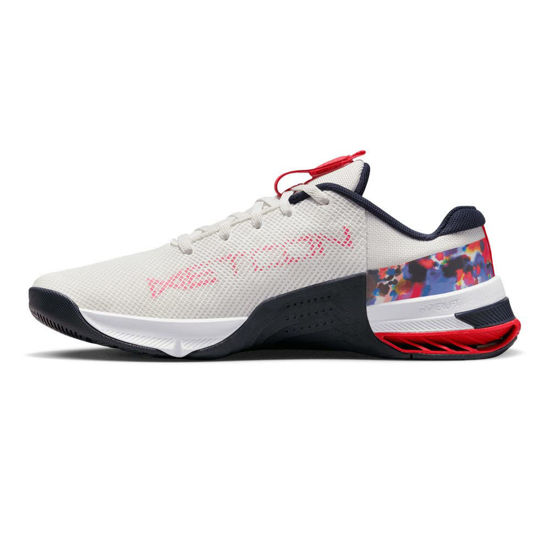 Picture of Nike Womens Metcon 8 Trainers Do9327 Sneakers Shoes (Summit White/Bright Crimson/Hyper Pink/Blackened Blue, us_Footwear_Size_System, Adult, Women, Numeric, Medium, Numeric_8) - Size: 8