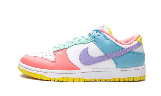 Picture of Nike Women's Dunk Low Se WMNS Easter, White/Green Glow/Sunset Pulse, 6.5W - Size: 6.5